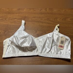 K-Mart Bra No Wire Satin Kmart Pink NWT White Two-Tone Size 44D Vintage #11